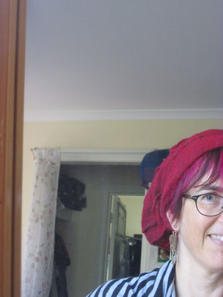 me_red-hat_crop