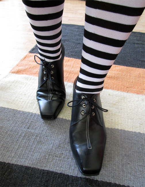 steppingout-stripeylegs